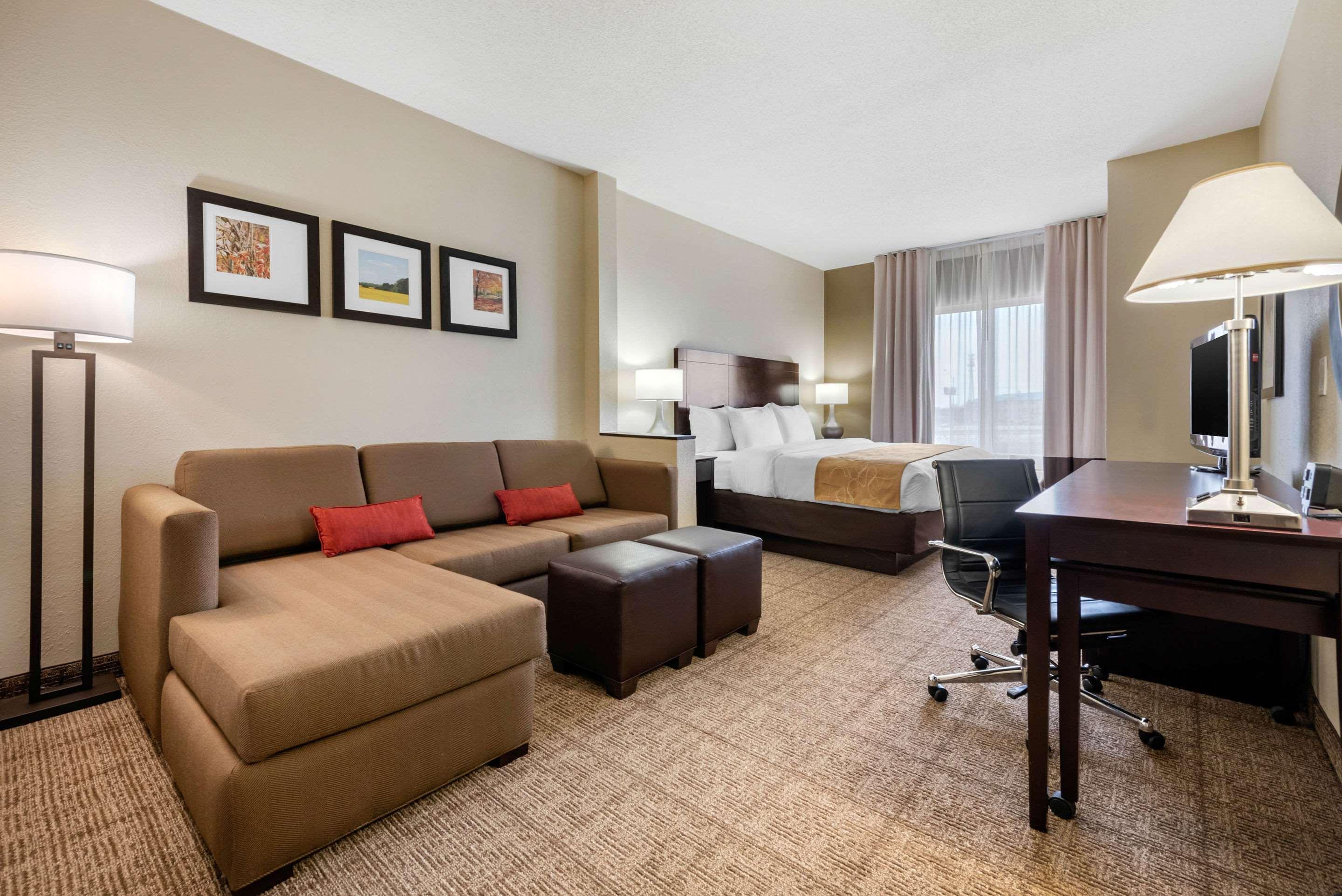 Comfort Area Hotel 3*